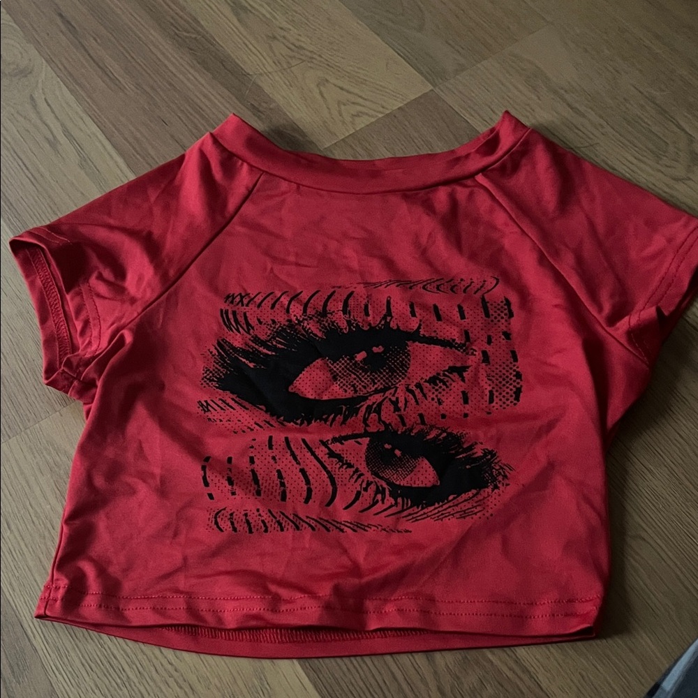 SHEIN Red Short Sleeve Top with Black Label Detail